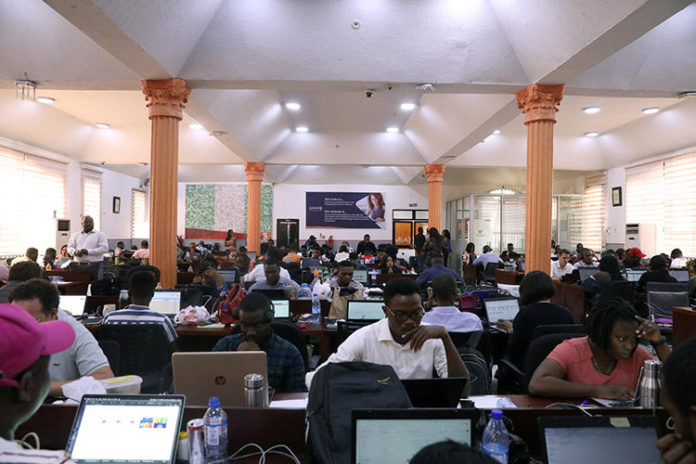 ople use computers in Lagos, Nigeria, on January 20, 2020. Nigerian journalists recently spoke with CPJ about their concerns over a proposed social media bill. (Reuters/Temilade Adelaja)