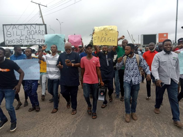 Osun residents protest increase in petrol price, electricity tariff