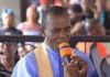 Mbaka kneels down during church service, begs Bishop for forgiveness