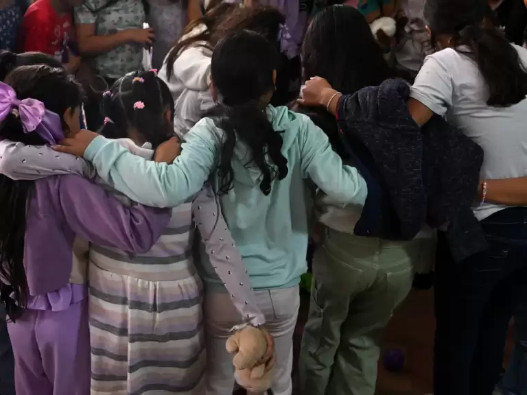 [Video] Colombia bans child marriage