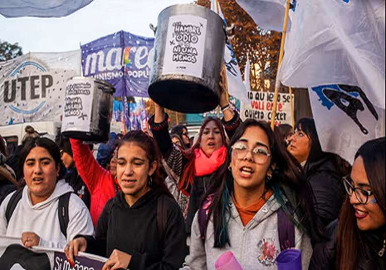 Argentina government plans to remove femicide from penal code